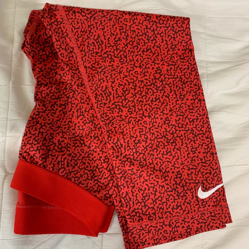 Nike pro crop leggings
